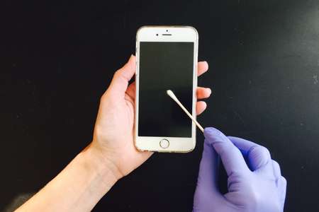 What molecules you leave on your phone reveal about your lifestyle