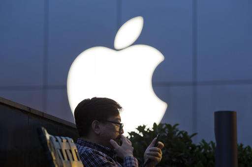 Why Apple plunked $1 billion into Chinese ride-hailing