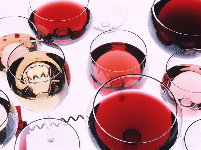 葡萄酒在减少T2DM风险时击败其他类型的酒精