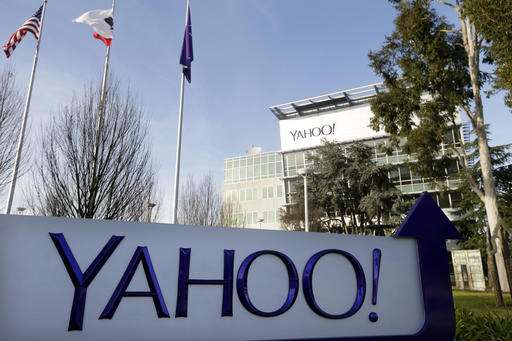 Yahoo puts more than 3,000 patents on auction block