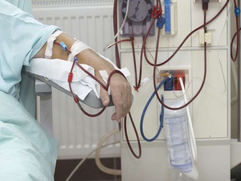 '07 to '14 saw drop in proportion needing dialysis after TAVI