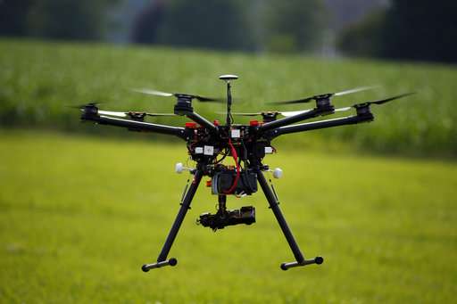 Appeals court strikes down FAA drone registration rule