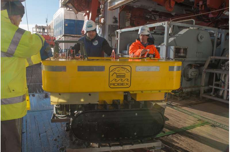 AWI's underwater robot Tramper successfully recovered