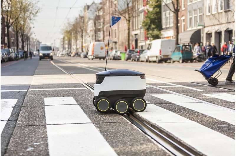 Domino's initiative uses robots for pizza delivery
