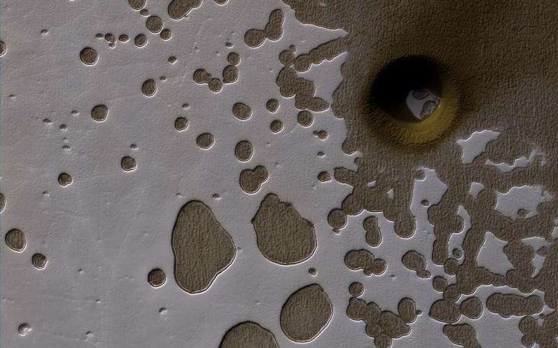 Image: Mysterious South Pole formation on Mars