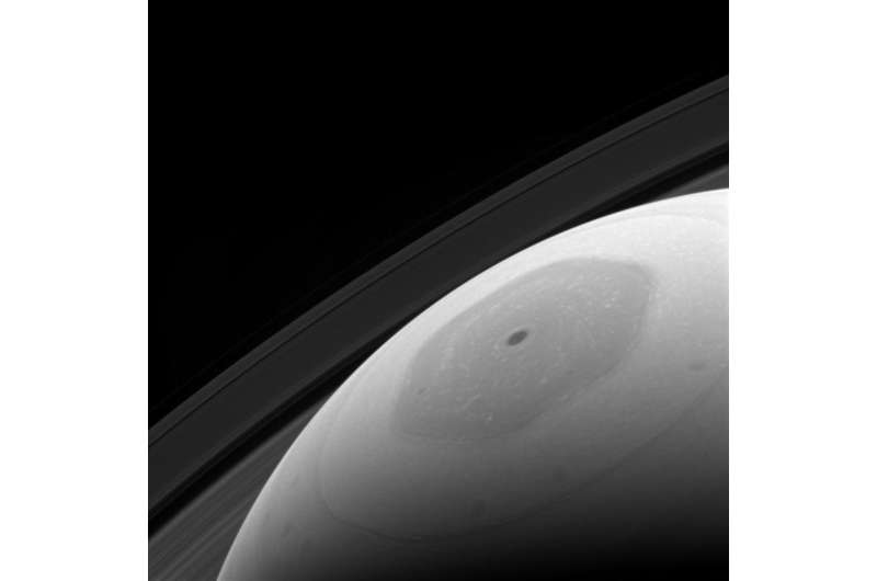 Image: Saturn's hexagonal jet stream