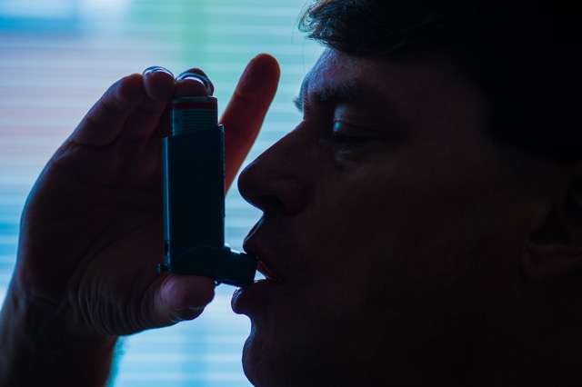 Inhaler users get about half as much medicine as they should from each puff