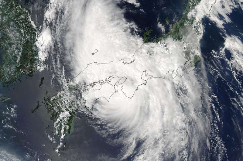 NASA sees Typhoon Noru over southern Japan
