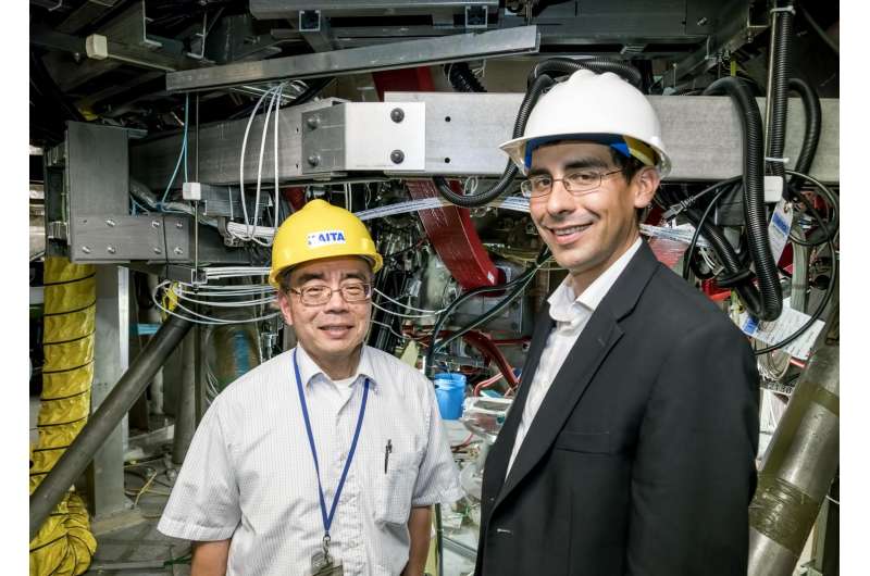 Physicists discover that lithium oxide on tokamak walls can improve plasma performance