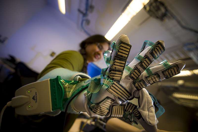Sensor-filled glove could help doctors take guesswork out of physical exams