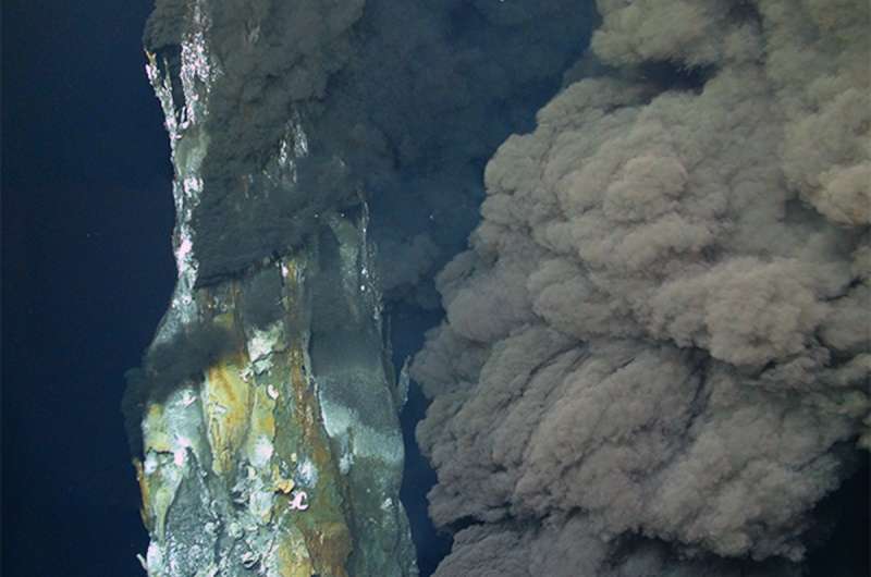 Scientists discover hydrothermal vents on deep ocean voyage