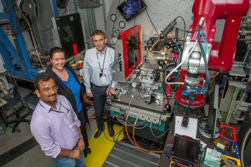 Scientists find new method to control electronic properties of nanocrystals