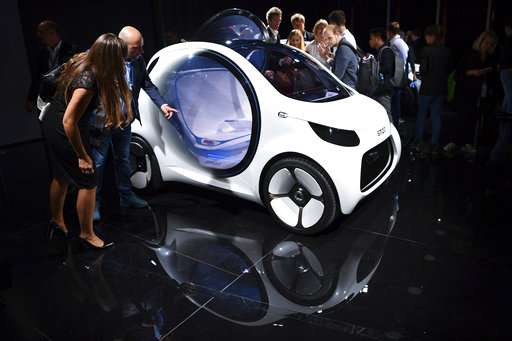 Electric cars, small SUVs dominate buzz at Frankfurt show
