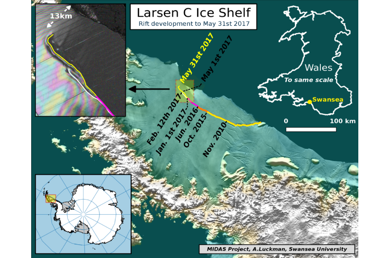 Antarctic ice rift close to calving, after growing 17km in 6 days -- latest data from ice shelf