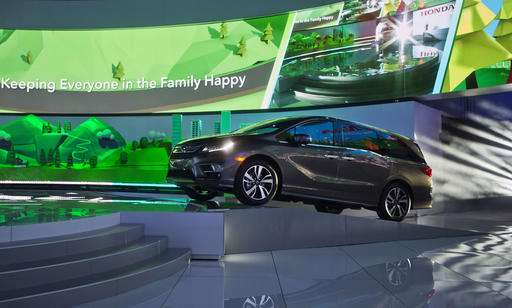Honda unveils new Odyssey in small, scrappy minivan market