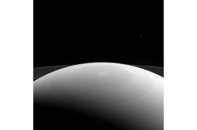 Image: Saturn's north pole