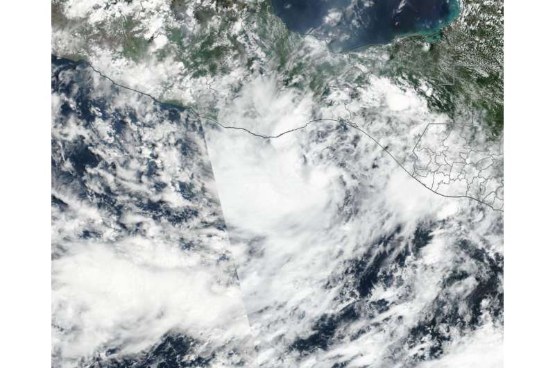 NASA-NOAA's Suomi NPP sees a disorganized Tropical Depression 3E
