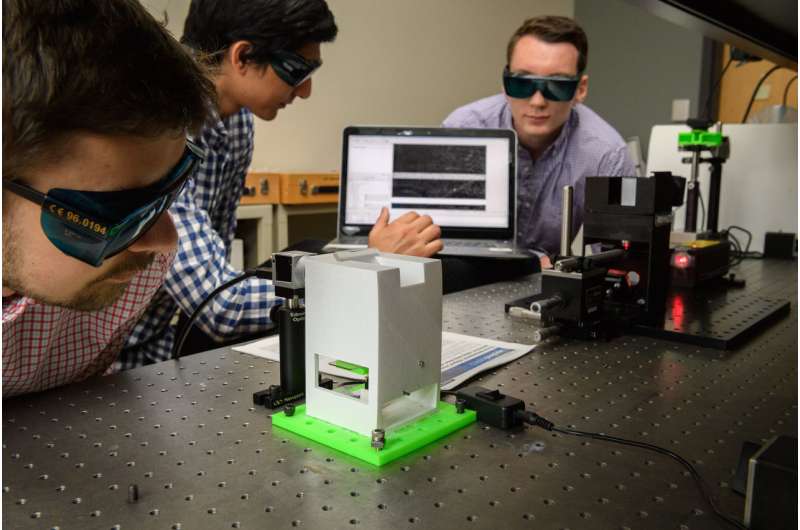Portable holographic microscope makes field diagnosis possible