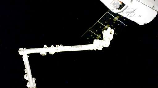 SpaceX Dragon delivers scientific bounty to space station