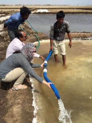Researchers release evaluation of solar pumps for irrigation and salt mining in India