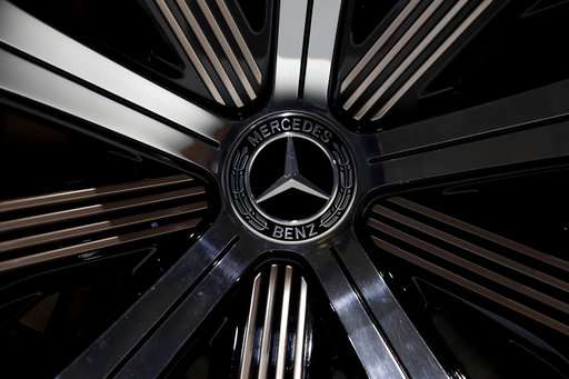 Daimler stands by diesel despite growing controversy
