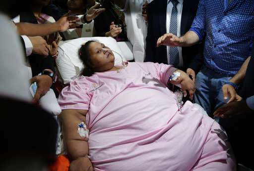 325 kilograms lighter, Egyptian woman leaves India