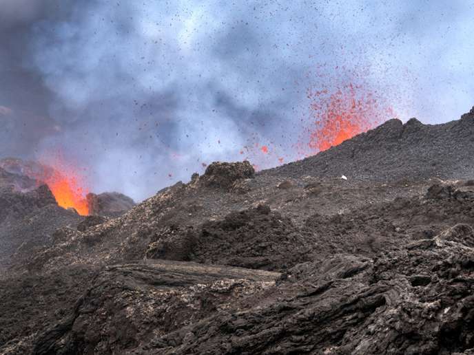 New research uses satellites to predict end of volcanic eruptions