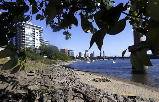 Portland cleans dirty river, invites residents to take a dip
