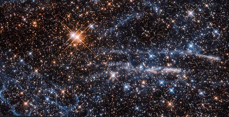 Image: Hubble's bubbles in the Tarantula Nebula