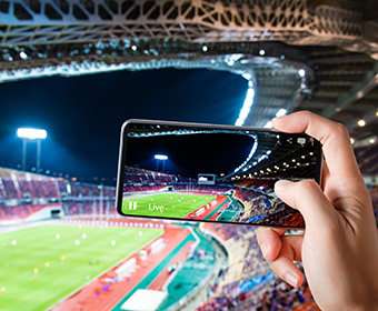 Researcher studies how professional sports fans use mobile phones