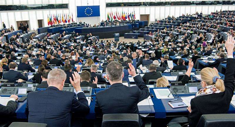 Study examines effects of peer influence on members of European Parliament