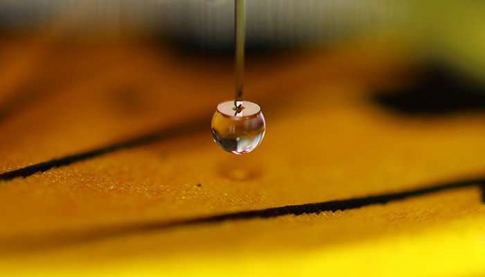 New microscope sets a record for visualizing surface wetting properties