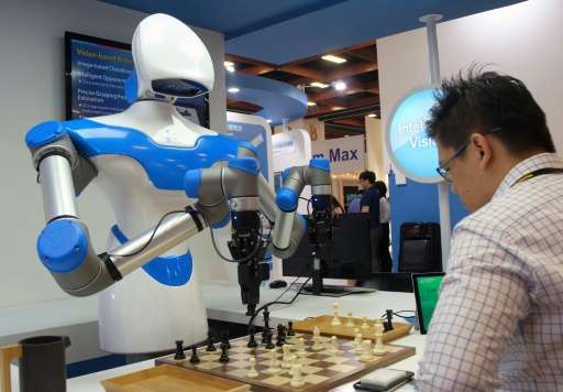 A chess-playing robot stole the show as Asia's largest tech fair kicked off in Taiwan