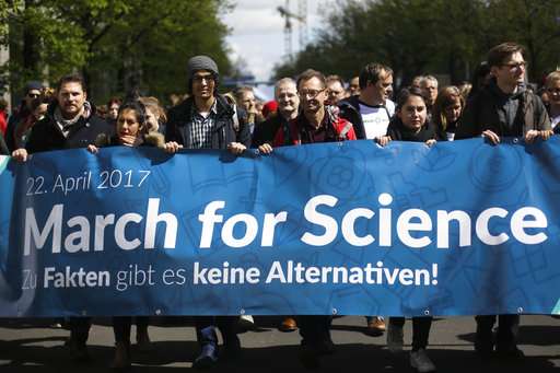 Advocates fan out in global show of support for science
