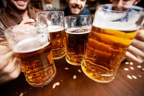 Binge drinking may quickly lead to liver damage
