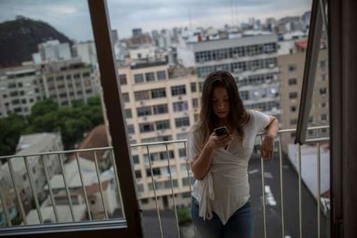 Brazilian high school student Mariana Alves is a former patient of digital addiction therapy group &quot;Delete&quot;