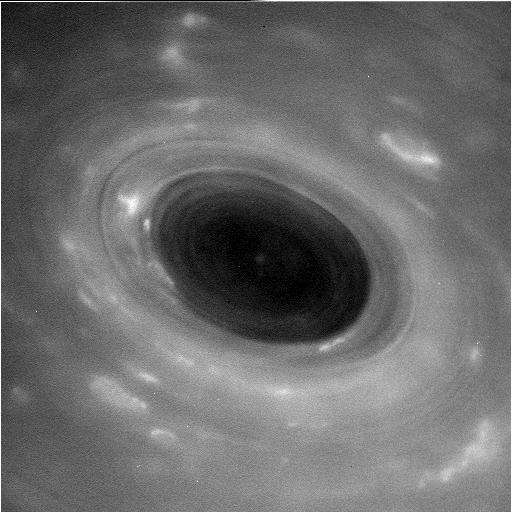Cassini spacecraft dives between Saturn and its rings