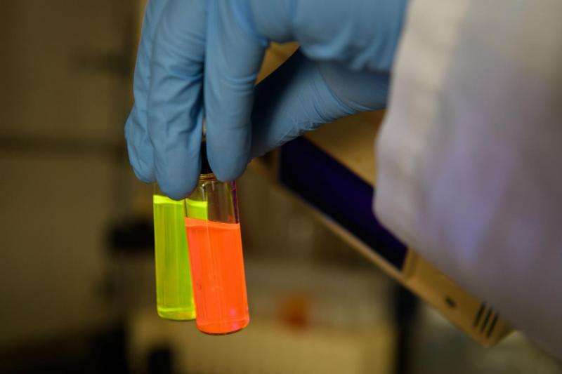 Dyes detect disease through heartbeat signals