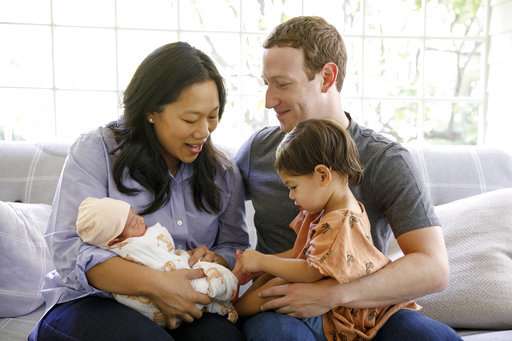 Facebook CEO to take a month of parental leave in December