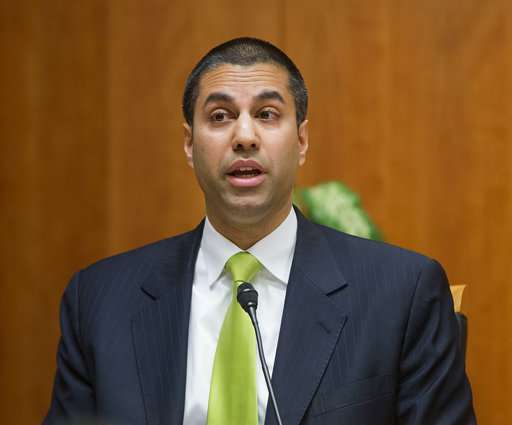 FCC chairman sets out to scrap open internet access rules
