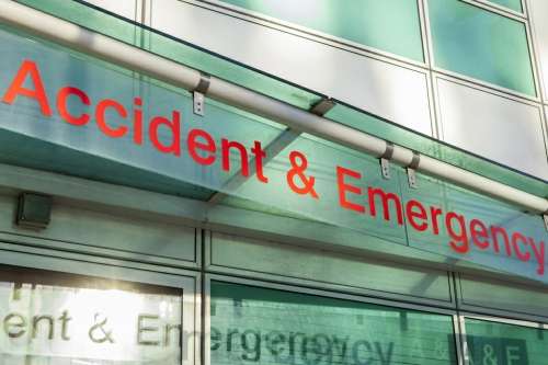 First aid 'could help ease the pressure on emergency rooms, according to research