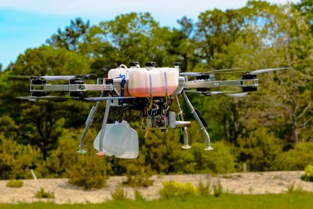 Hybrid drones carry heavier payloads for greater distances