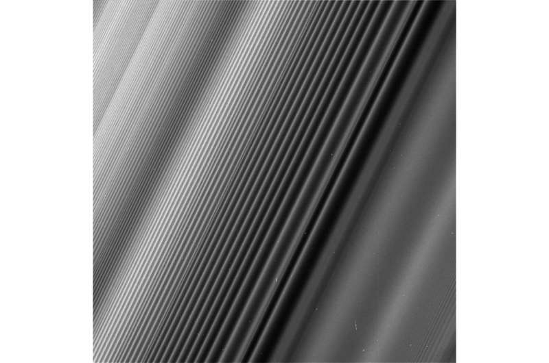 Image: Cassini captures wave structure in Saturn rings