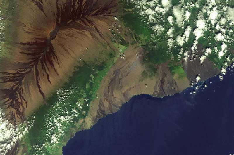 Image: Volcanic landscape of Big Island, Hawaii