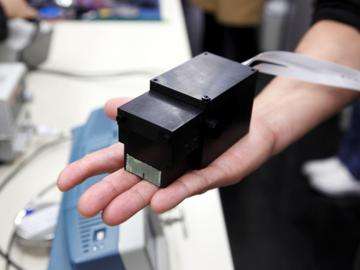 Medical gamma-ray camera is now palm-sized