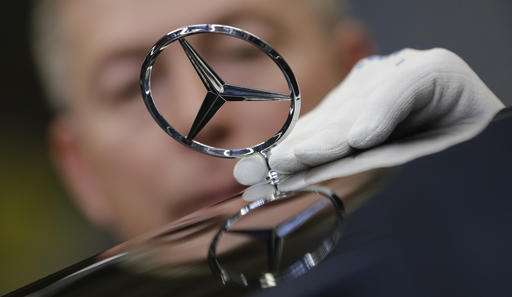 Mercedes-Benz luxury cars fuel fat profits at Daimler