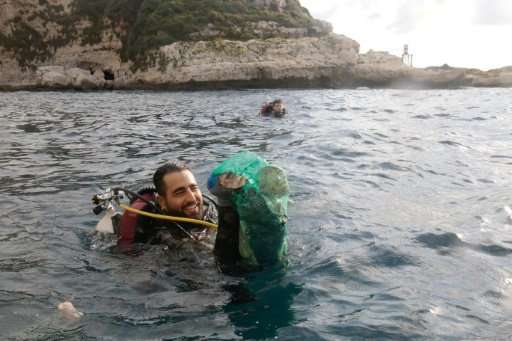 More than 100 divers joined a clean-up campaign at eight sites around the country.