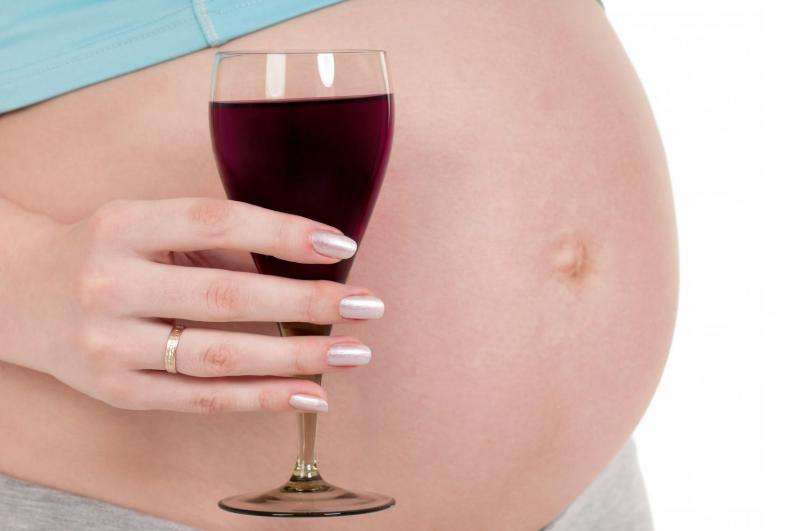 Norwegian women drink least while pregnant, British women drink most
