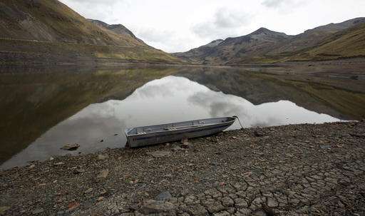 Severe Bolivian drought hurts crops, threatens capital