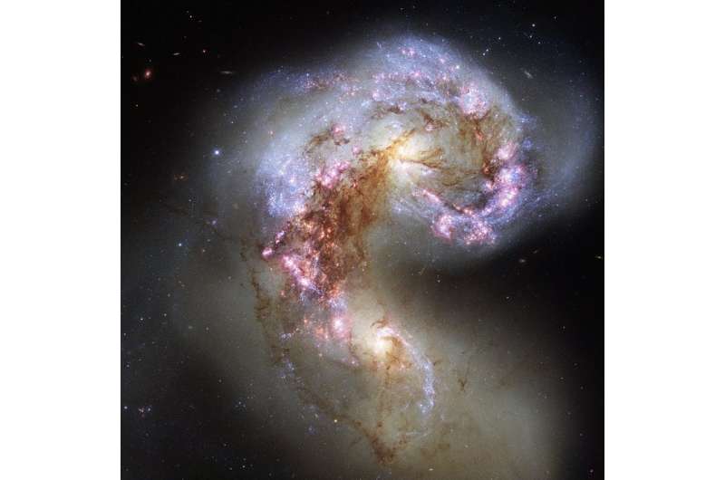 Shocked gas in galaxy collisions